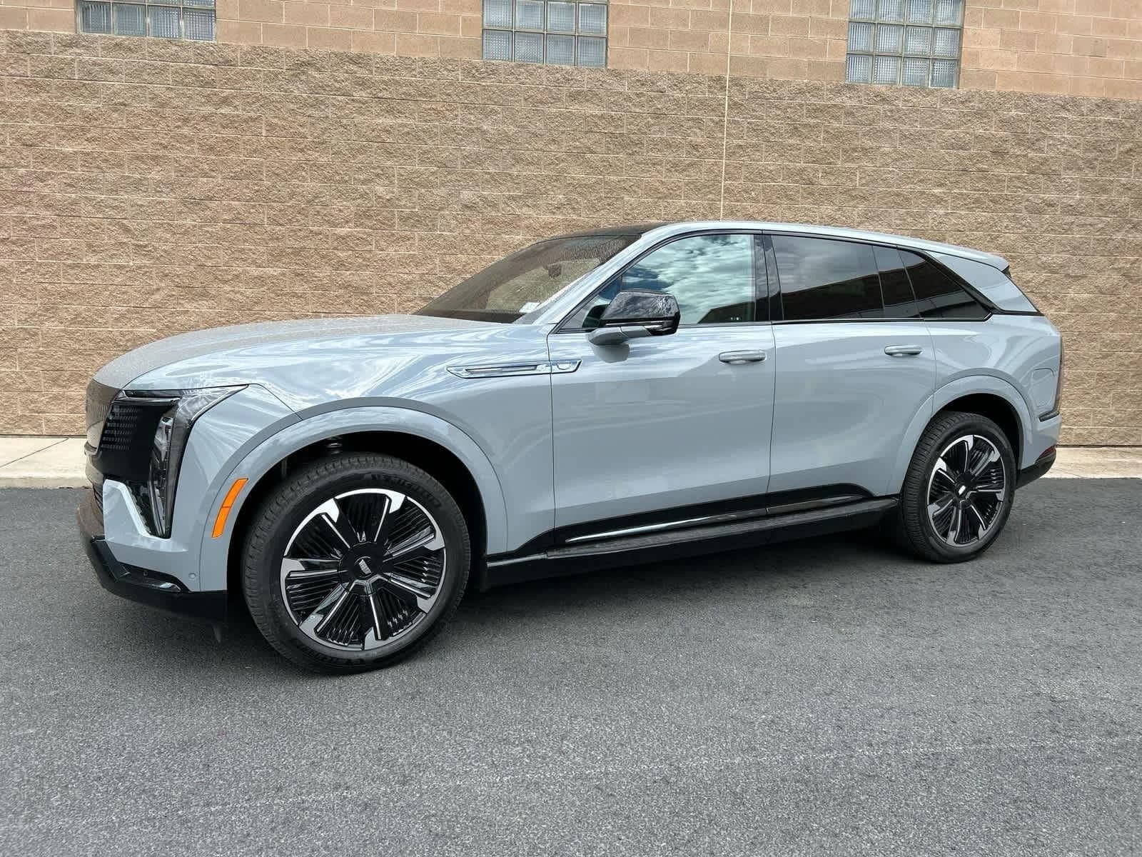 Cadillac Escalade IQ Sport
